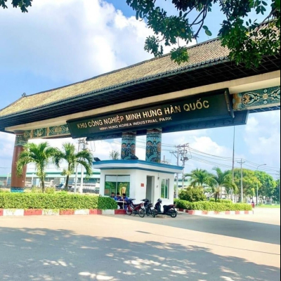 Thi công vách ngăn vệ sinh nhà xưởng khu công nghiệp Minh Hưng, Bù Đăng, Bình Phước