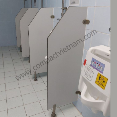 Vách ngăn bồn tiểu nam 05